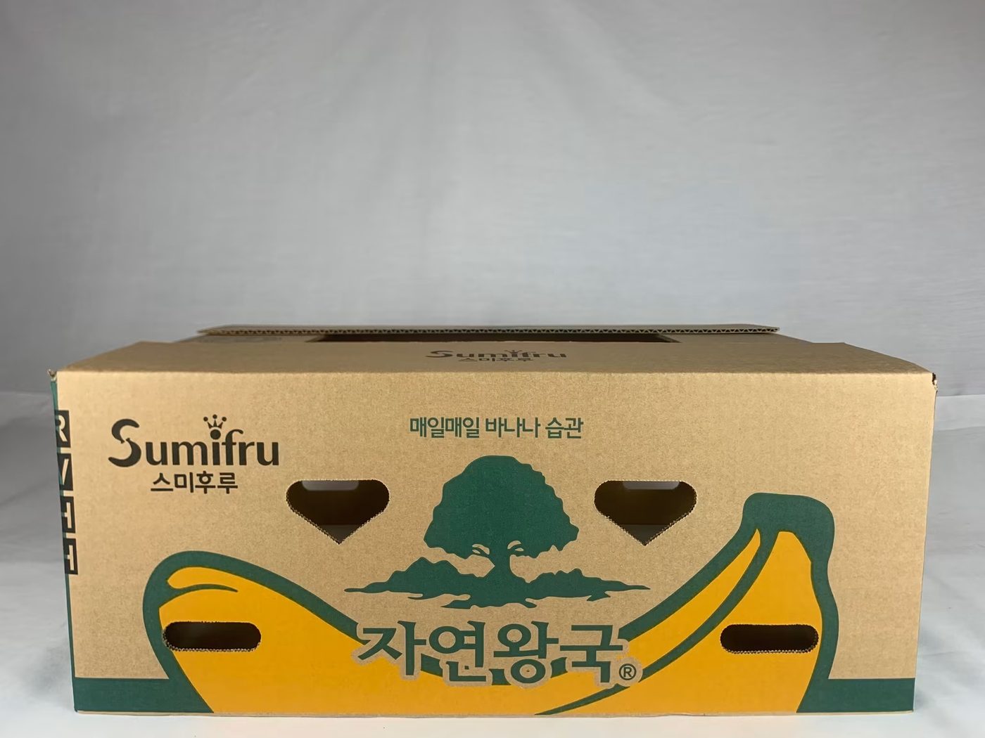 Kraft banana carton with large banana graphic